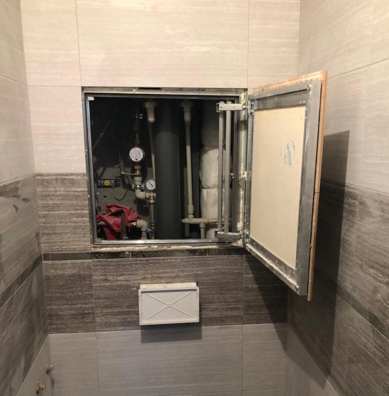 Люк под плитку Алюклик-М Revizor 60х60 интерьере