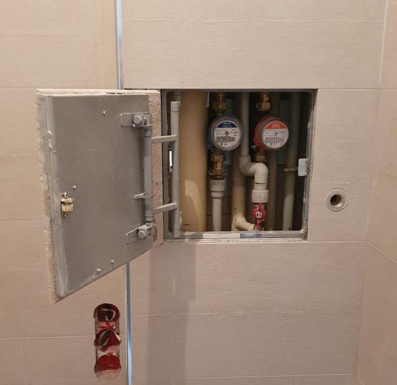 Нажимной люк под плитку Шаркон Эко-Люк 40х40