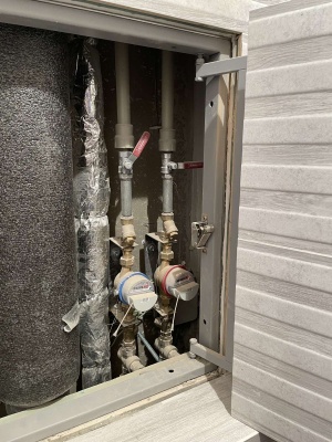 Люк под плитку Евростандарт 25-25 детальное фото