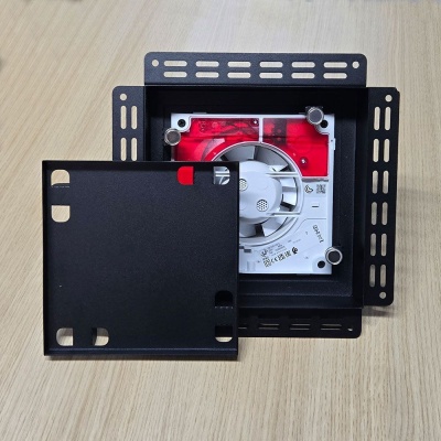 Вентиляционная решетка VRB 240x240 Tile / DECOR 200C (чёрная) детальное фото