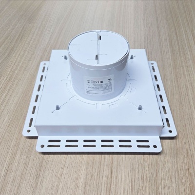 Вентиляционная решетка VRW 200x200 Tile / AURA 4C (белая) детальное фото