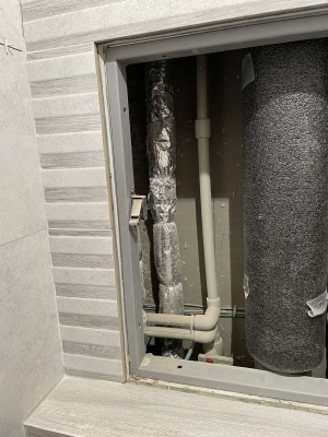 Люк под плитку Евростандарт 25-25 детальное фото