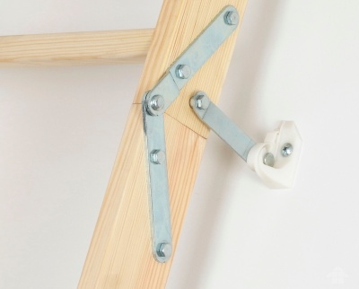 Лестница чердачная Fakro KOMFORT LWK Plus 60x94x280 детальное фото